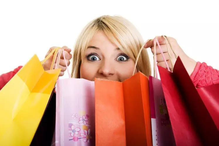 compulsao compras psicologa fabiola - Psicóloga Fabíola Luciano Compulsão por Compras, o que é e como tratar? Psicóloga Especialista Fabíola Luciano